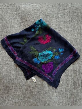 Vintage Liz Claiborne Women’s Navy Floral Scarf